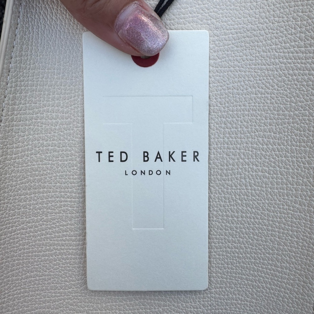 Ted Baker London NWT “The Icon” Tote Bag Ivory/Cream with Coral Interior - Picture 13 of 13